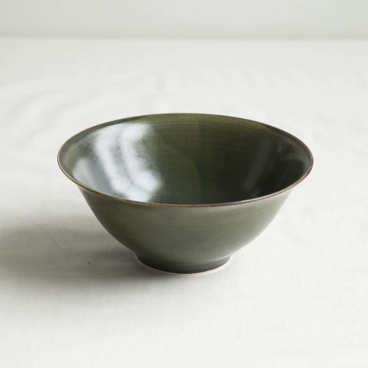 ダークグリーン