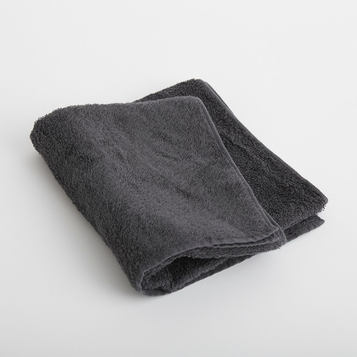 チャコールグレー