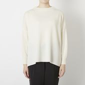 五泉ニットのプルオーバー