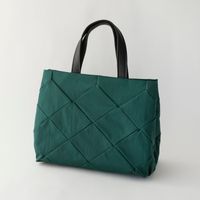 フォレストグリーン