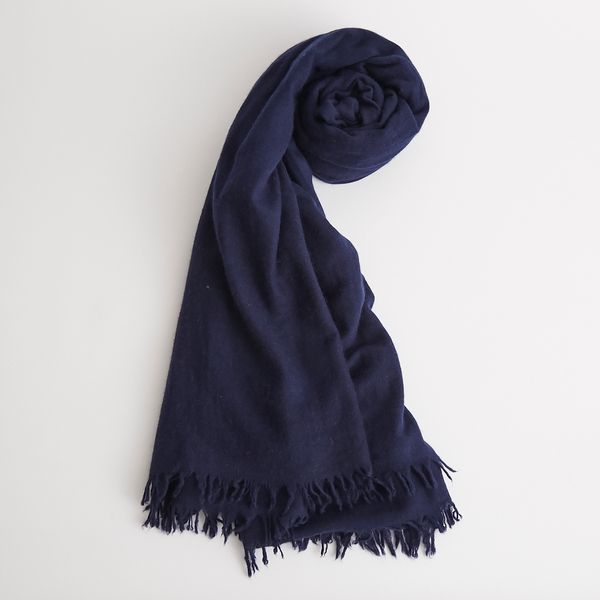 ADOS/curum -カシミヤ専門ブランドが作る、ありそうでない大判ストール