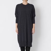 スモークグレー