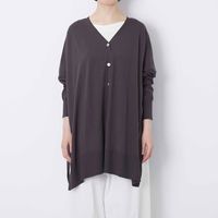 チャコールグレー