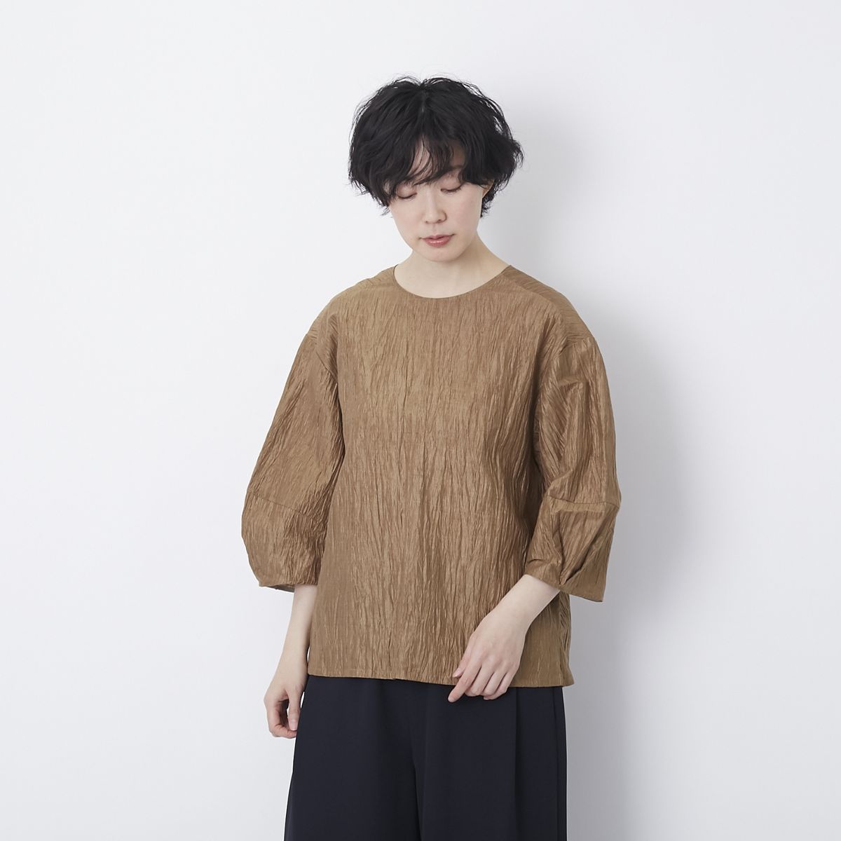 Kilka/2WAYシャーリングブラウス