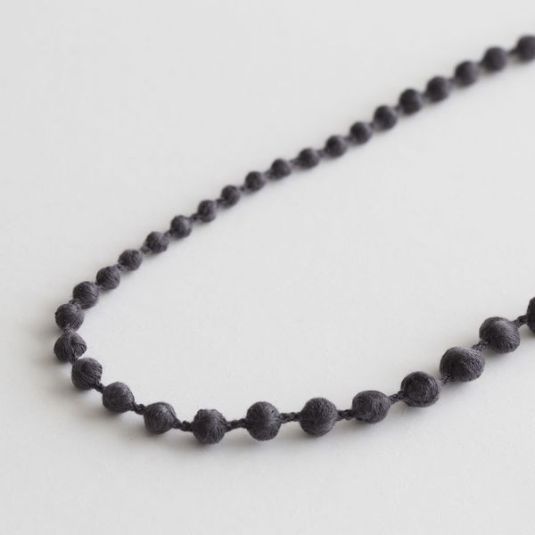 000/スフィアプラス ネックレス 80cm -繊細で美しい、彩り豊かな刺繍