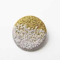 グレー×イエローゴールド