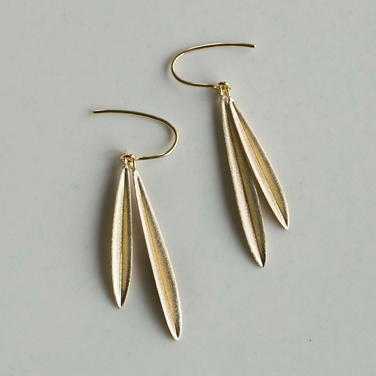 ピアス×ゴールド