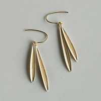 ピアス×ゴールド