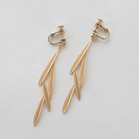 イヤリング×ゴールド