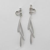 misa/オリーブロングピアス/イヤリング