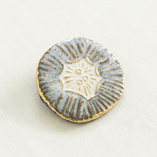 sen/ガレットブローチ