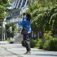 ブラック
