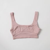 ピンクベージュ